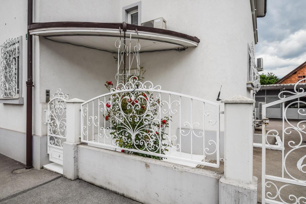 Kavon Apartments Любляна Екстер'єр фото